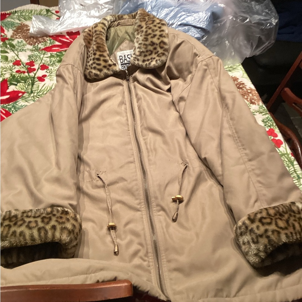 Basic Editions Tan Teddy Jacket With Leopard Print - image 1